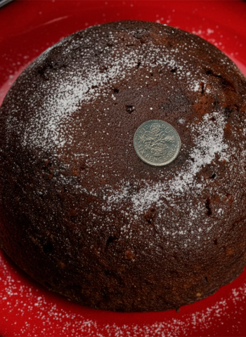 O Natal inglês que esconde uma moeda na sobremesa