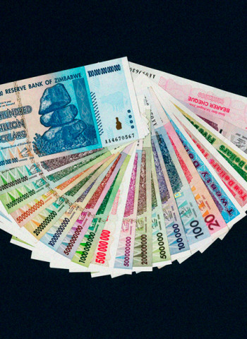 Uma nota de 100 trilhões: um dos episódios mais extremos de hiperinflação da história