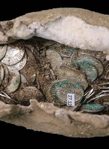 Tesouro de Moedas do Século XI é Descoberto em Obra de Usina Nuclear na Inglaterra