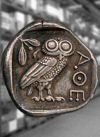 Moedas antigas contrabandeadas do Reino Unido são recuperadas e entregues ao Departamento de Antiguidades em Chipre