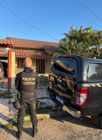 Operação Numisma: PF desmonta laboratório de cédulas falsas e prende falsificador reincidente no RS