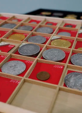 O Testamento Mais Rígido da Numismática: Como Bruun Blindou Seu Tesouro por 100 Anos