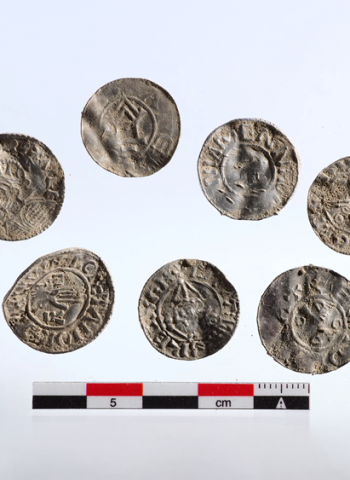 Tesouro viking com 3 mil moedas é achado na Noruega e pode reescrever história econômica