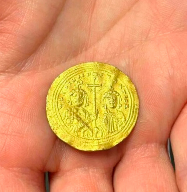Como uma moeda de ouro bizantina foi parar nas montanhas da Noruega
