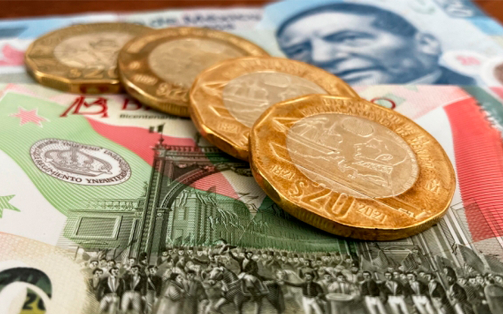 Enquanto a nota se despede, as moedas bimetálicas de 12 lados entram em cena no México