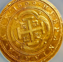 Moeda de 400 anos bate recorde de valor na Europa