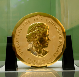 Moedas gigantes mostram poder, tecnologia e história